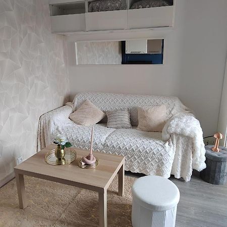 Studio Proche La Defense, Cosy Confort โคล็อมบ์ ภายนอก รูปภาพ