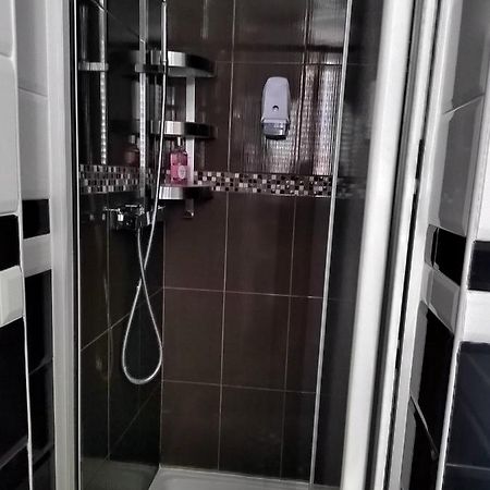 Studio Proche La Defense, Cosy Confort โคล็อมบ์ ภายนอก รูปภาพ