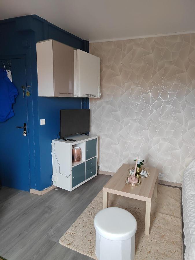 Studio Proche La Defense, Cosy Confort โคล็อมบ์ ภายนอก รูปภาพ